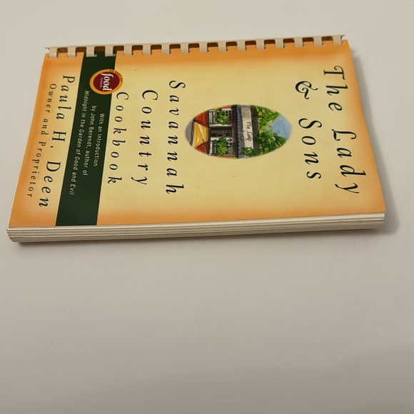 Paula Deen Lady & Sons Savannah Country Cookbook 98’ & 2 Collection Napkins NWOT - Picture 7 of 14